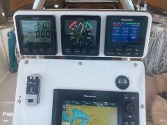 2004 Caliber 40 LRC SE, $ 149,900.00