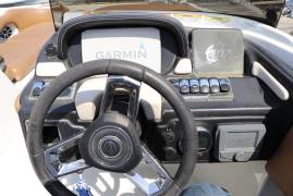 2023 Crownline E225 XS, $ 35,000.00