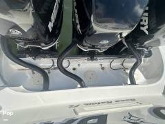 2011 Boston Whaler 345 Conquest Open, $ 252,500.00