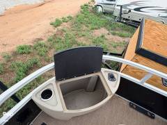 2023 Sun Tracker Fishin' Barge 20 DLX, $ 28,500.00