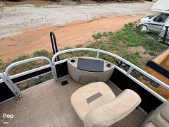 2023 Sun Tracker Fishin' Barge 20 DLX, $ 28,500.00