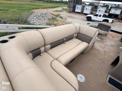 2023 Sun Tracker Fishin' Barge 20 DLX, $ 28,500.00