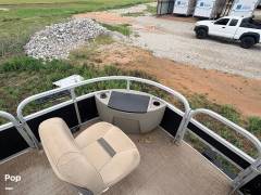 2023 Sun Tracker Fishin' Barge 20 DLX, $ 28,500.00