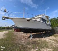 1993 Carver 350 Aft Cabin, $ 39,900.00