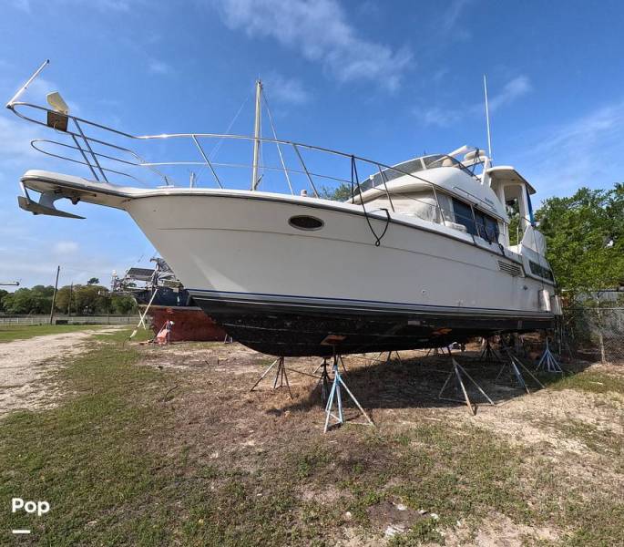 1993 Carver 350 Aft Cabin, $ 39,900.00