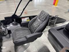2025 Bennington 25 RXSB, $ 142,899.00