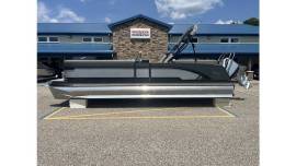2023 Qwest M-CLASS 8524 RLS-RTZ, $ 49,999.00