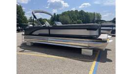 2023 Qwest M-CLASS 8524 RLS-RTZ, $ 49,999.00