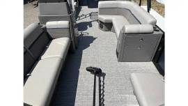 2023 Angler Qwest 8524 FAMILY FISH PRO RA, $ 66,699.00