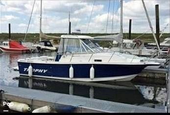2006 Trophy Pro 2352 WA, $ 26,990.00