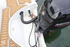 2023 Crownline E225 XS, $ 35,000.00