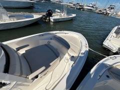 2025 Boston Whaler 220 Dauntless, $ 80,000.00