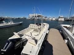 2025 Boston Whaler 220 DAUNTLESS, $ 80,000.00