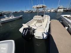 2025 Boston Whaler 220 DAUNTLESS, $ 80,000.00