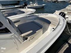 2025 Boston Whaler 220 DAUNTLESS, $ 80,000.00
