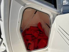 2025 Boston Whaler 220 DAUNTLESS, $ 80,000.00