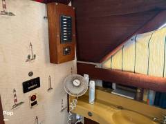 1968 Chris-Craft 31 Commander, $ 17,995.00