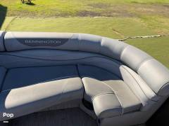 2021 Bennington R23, $ 66,000.00