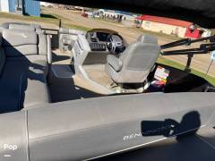 2021 Bennington R23, $ 66,000.00