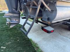 2021 Bennington R23, $ 66,000.00