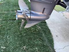 2021 Bennington R23, $ 66,000.00