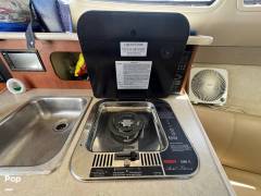 2005 Bayliner 245, $ 22,000.00