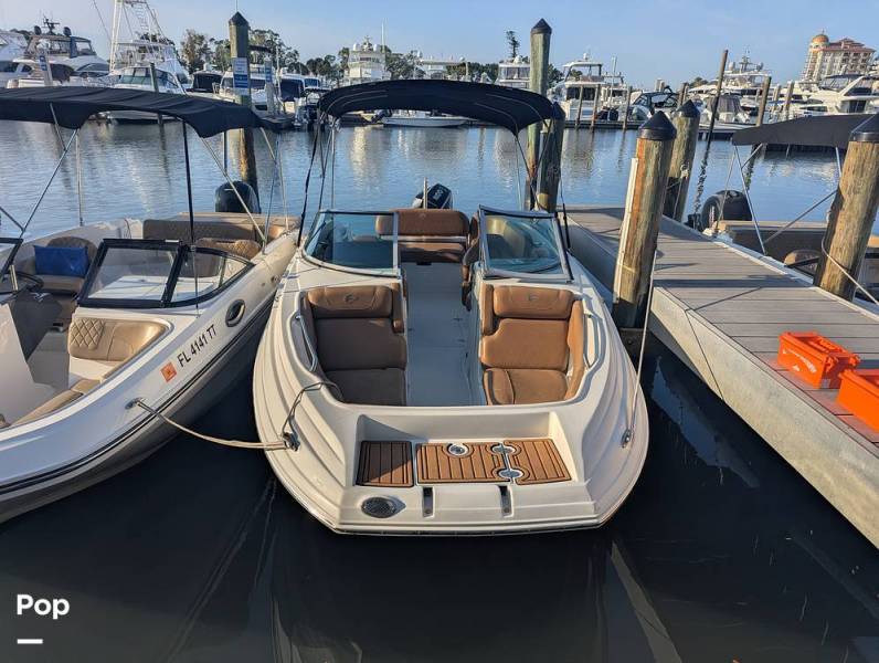 2023 Crownline E235 XS, $ 32,000.00