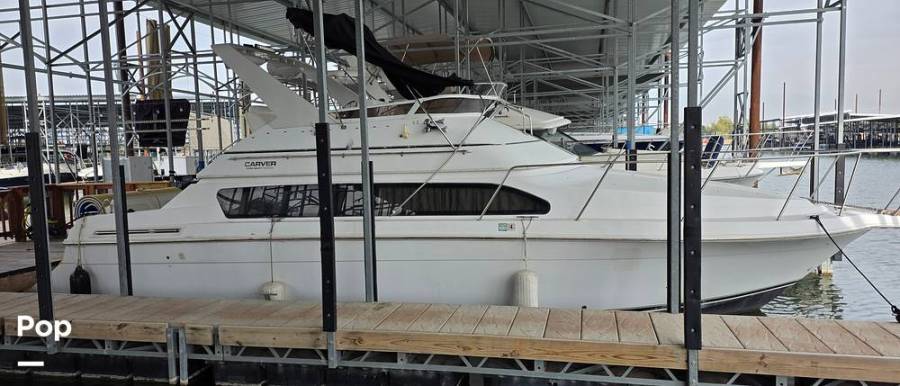 2002 Carver Santego 380SE, $ 49,995.00