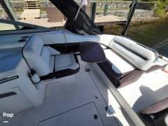 2017 Regal 3200, $ 124,000.00
