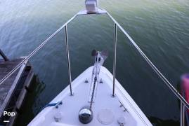 2005 Larson 330 Cabrio, $ 37,000.00