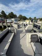 2024 Harris HCX23, $ 37,430.00