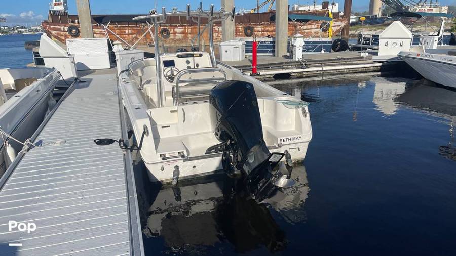 2023 Sailfish 242 CC, $ 49,000.00