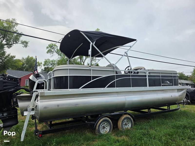 2022 Bennington 24 SXSR, $ 62,999.00