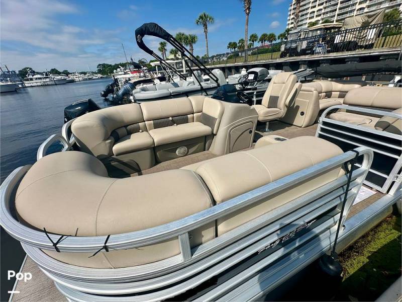 2022 Sun Tracker Party -Barge 22 DLX, $ 31,000.00