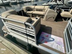 2022 Sun Tracker Party -Barge 22 DLX, $ 31,000.00