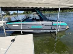 2022 Malibu M240, $ 199,999.00