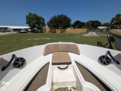 2020 Sea Ray SPX 210, $ 25,000.00