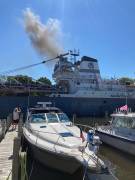 1992 Sea Ray 330 Express Cruiser, $ 19,900.00