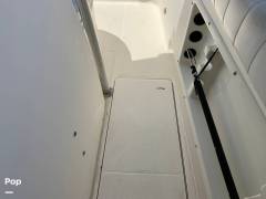 2003 World Cat 270 TE, $ 50,000.00