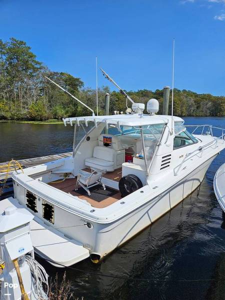 1997 Sea Ray 370, $ 99,985.00