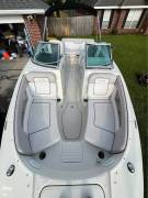 2010 Sea Ray 220 Sundeck, $ 25,995.00