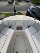 2010 Sea Ray 220 Sundeck, $ 25,995.00