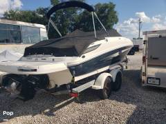 2010 Sea Ray 220 Sundeck, $ 25,995.00