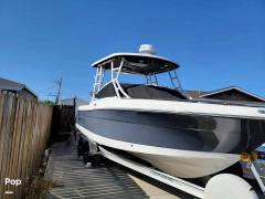 2022 Robalo R247, $ 119,500.00