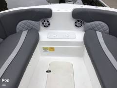2025 NauticStar 223DC, $ 43,043.00