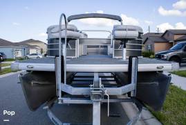 2023 Sweetwater 2286 BF, $ 50,000.00