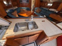1996 Hunter 40.5 Legend, $ 49,900.00