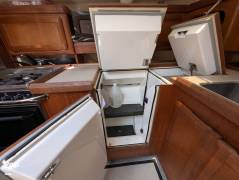 1996 Hunter 40.5 Legend, $ 49,900.00
