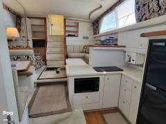1998 Cruisers Yachts 3650, $ 73,000.00