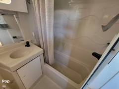 1998 Cruisers Yachts 3650, $ 73,000.00